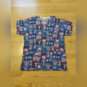 Peaches Uniforms pink ribbons/hearts XS scrub top